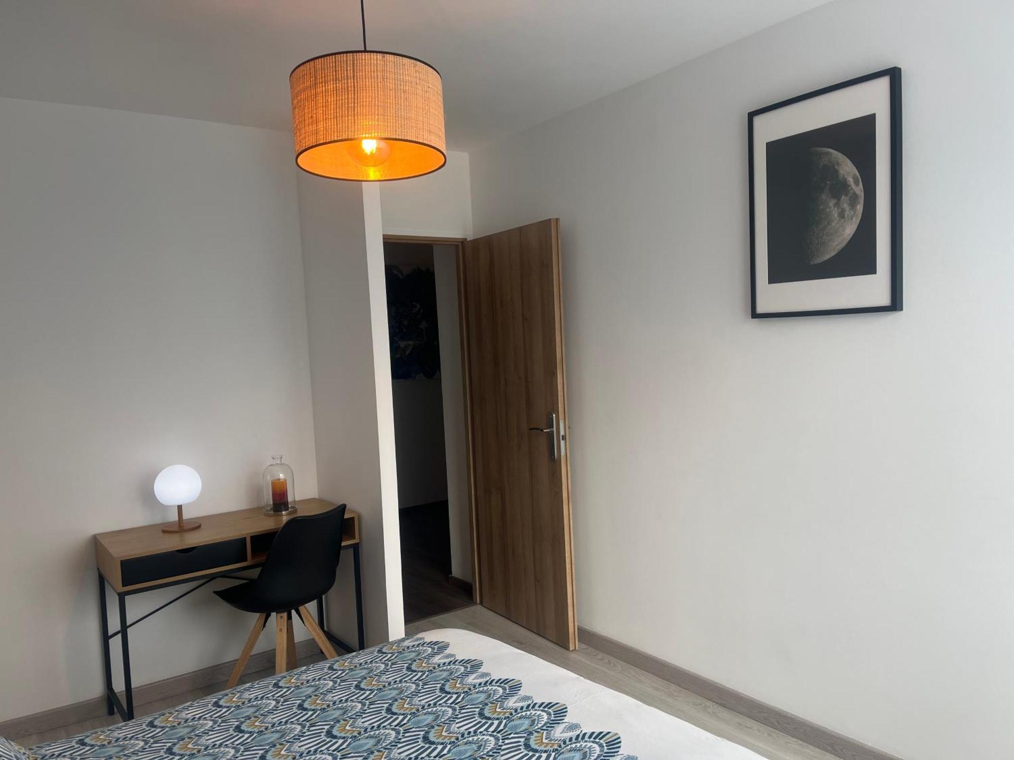 Bel Appartement Cv Бурж Екстериор снимка
